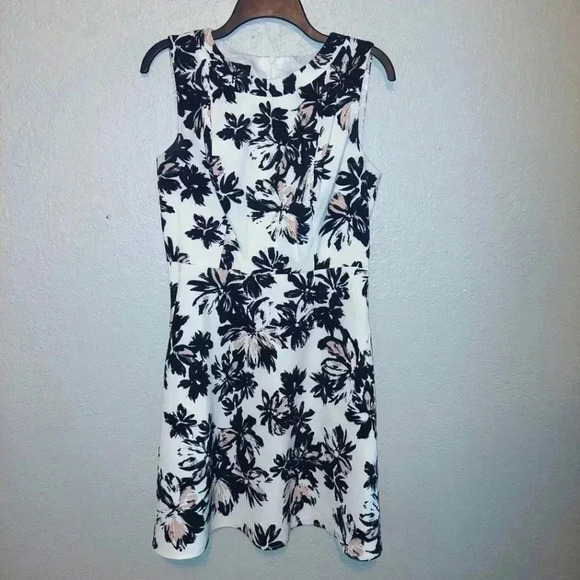 AB Studio Dresses & Skirts - AB Studio Black White Floral Print Fit-and-Flare Dress Pockets Size 8